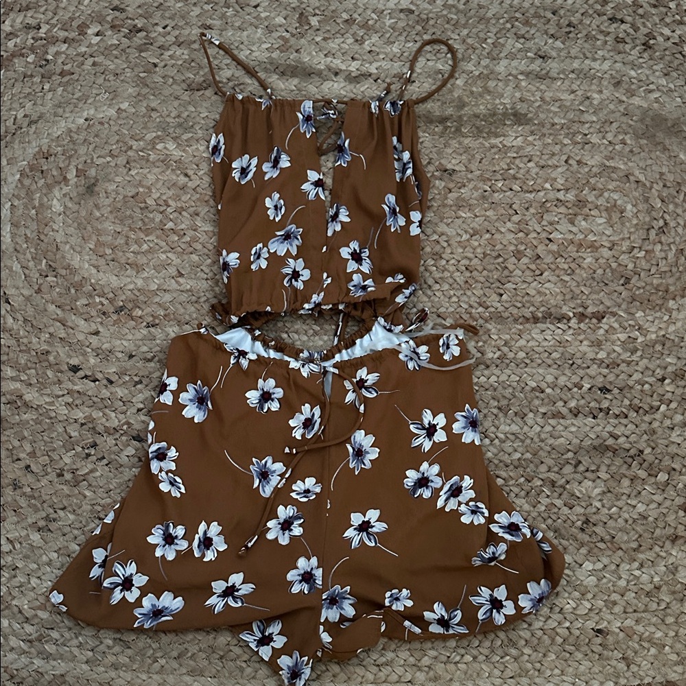 FLORAL CUT OUT ROMPER